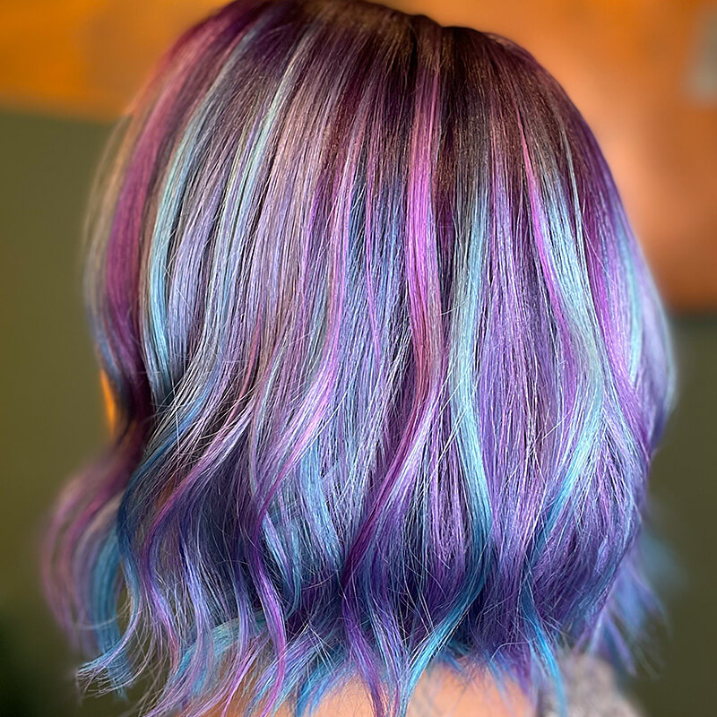 Intensive Farben in der FRISEUR LOUNGE Johannisthal